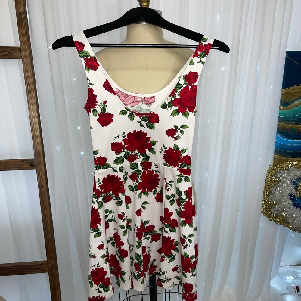 Spring Floral Roses Mini Dress - Picture 3 of 5